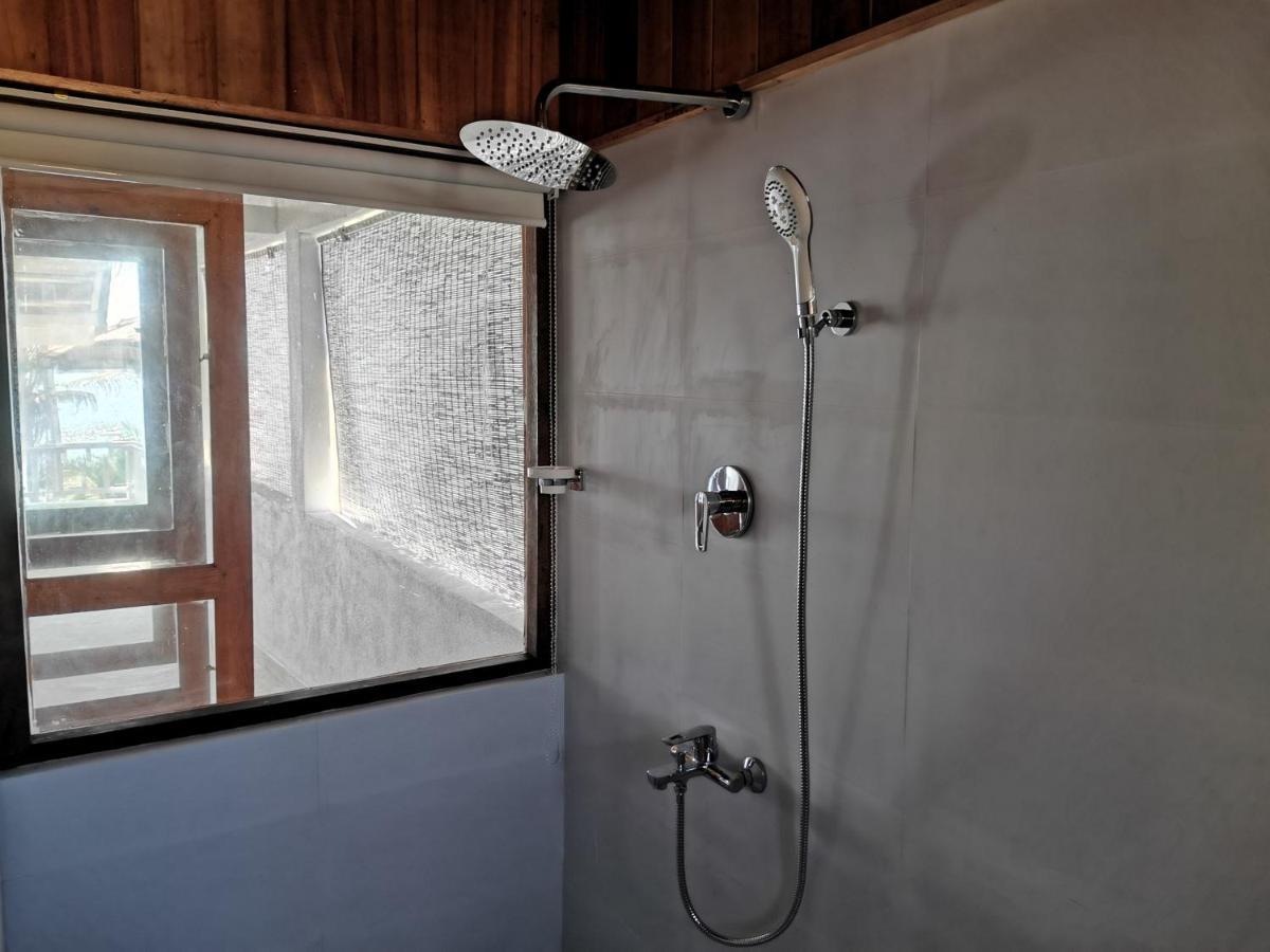 Mountain Wave Hotel And Surfshop Хикадува Екстериор снимка