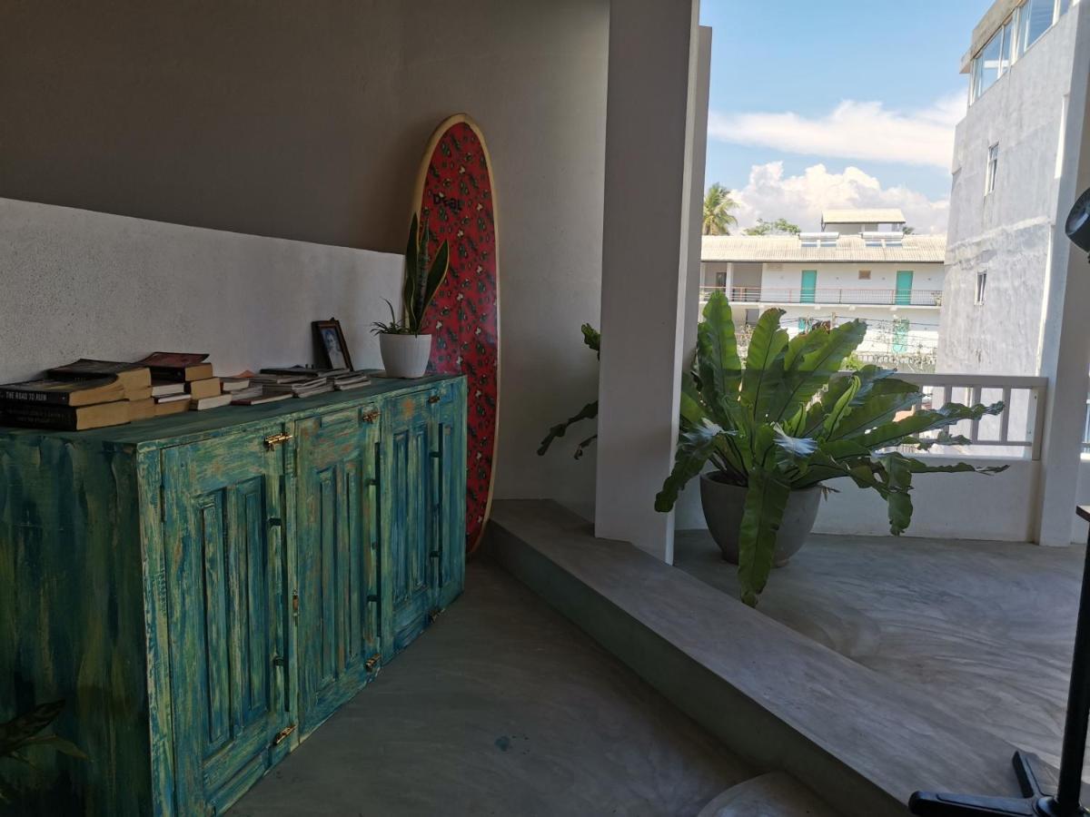 Mountain Wave Hotel And Surfshop Хикадува Екстериор снимка