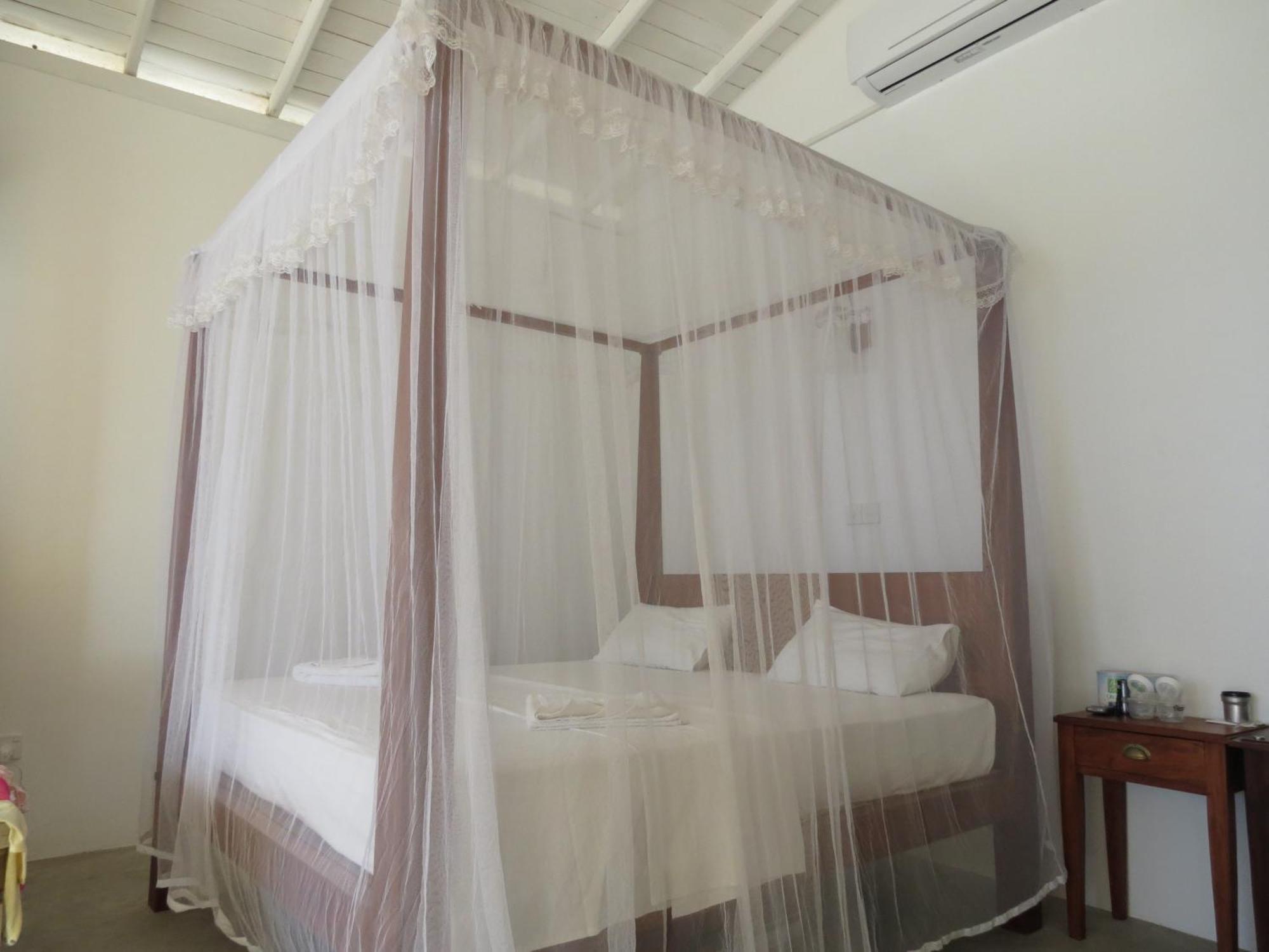 Mountain Wave Hotel And Surfshop Хикадува Стая снимка