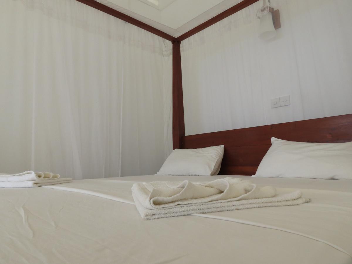 Mountain Wave Hotel And Surfshop Хикадува Екстериор снимка