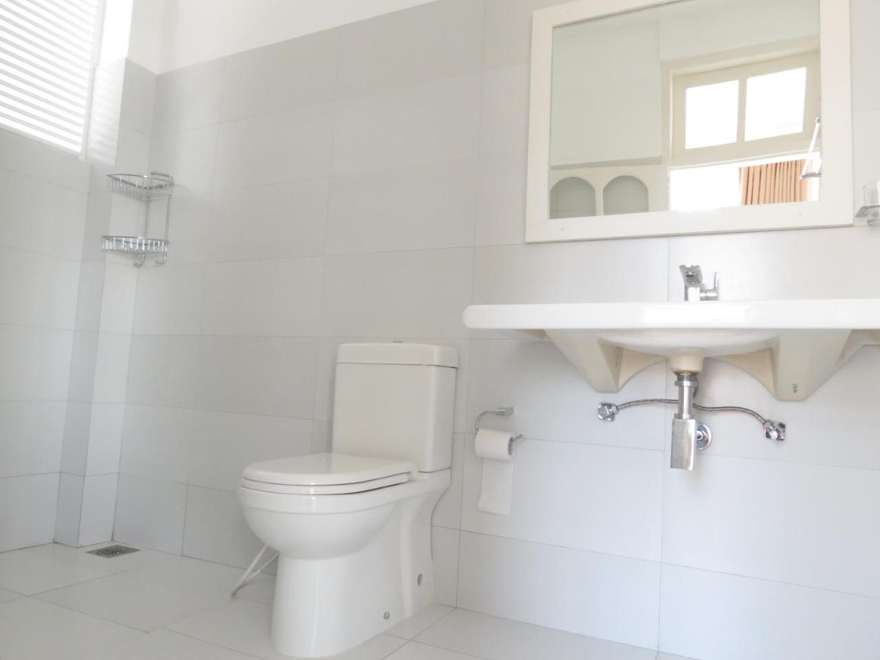 Mountain Wave Hotel And Surfshop Хикадува Екстериор снимка